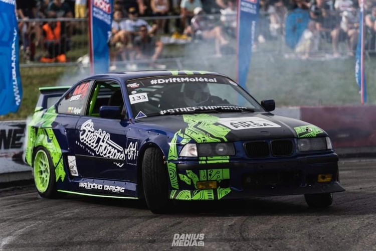 d317fc82efac6aa0b2f19029a5df4697.jpg